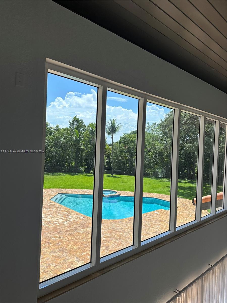 10600 Southwest 69th Avenue Pinecrest, FL 33156 - Photo 23 of 43