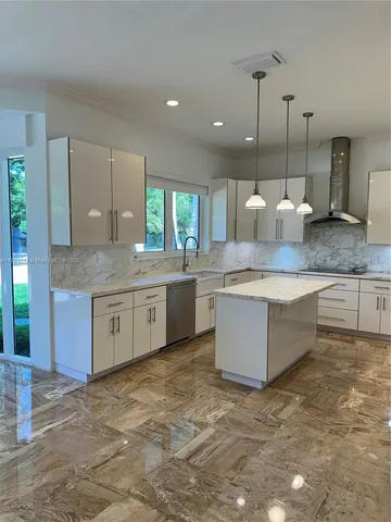 $15,500 | 10600 Southwest 69th Avenue, Pinecrest, FL 33156