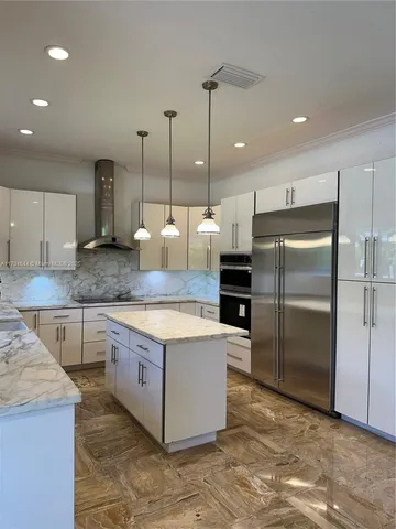 $15,500 | 10600 Southwest 69th Avenue, Pinecrest, FL 33156