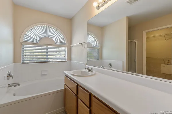 $1,750 | 9919 Mustang Rise, San Antonio, TX 78254