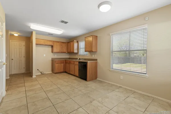 $1,750 | 9919 Mustang Rise, San Antonio, TX 78254