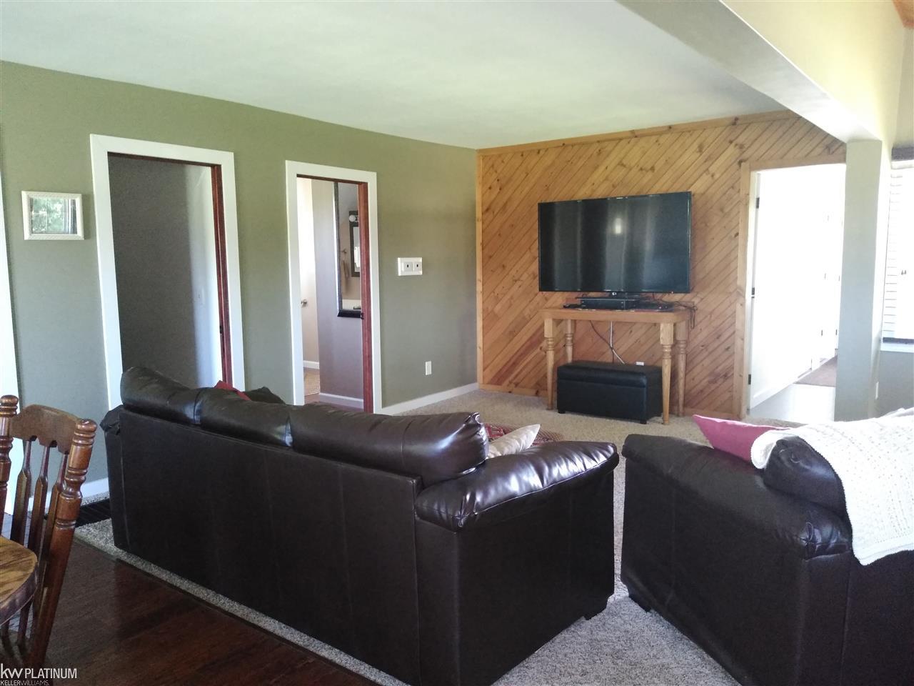 9703 Bryce Road Avoca, MI 48006 - Photo 30 of 54 31386307-29.JPG