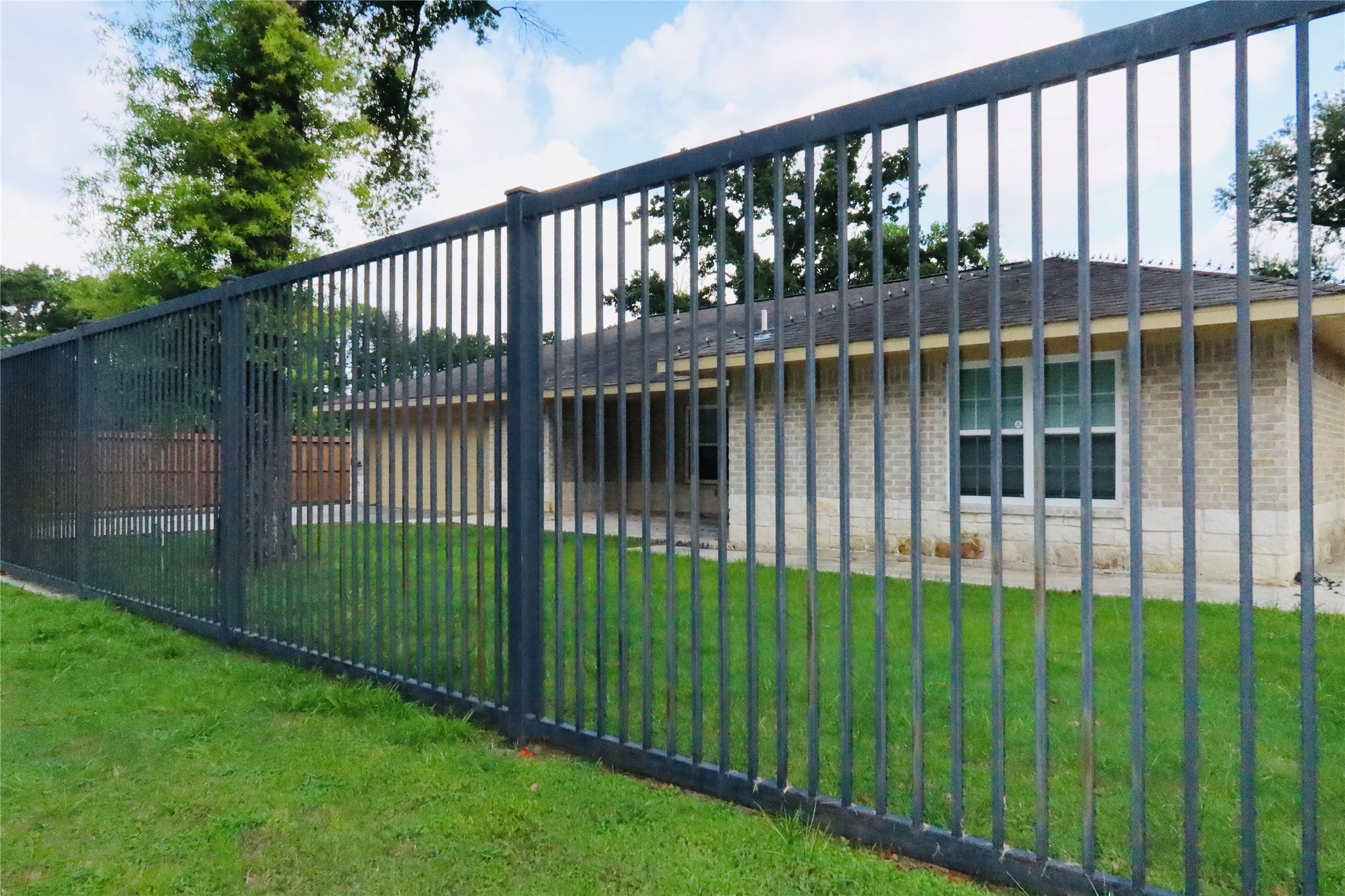13121 Unison Road Houston, TX 77044 - Photo 6 of 27