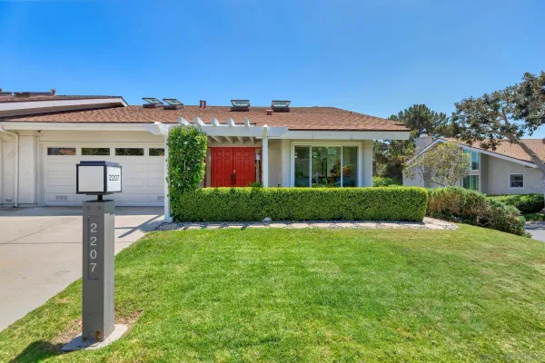 $1,649,000 | 2207 Caminito Cabala, La Jolla, CA 92037