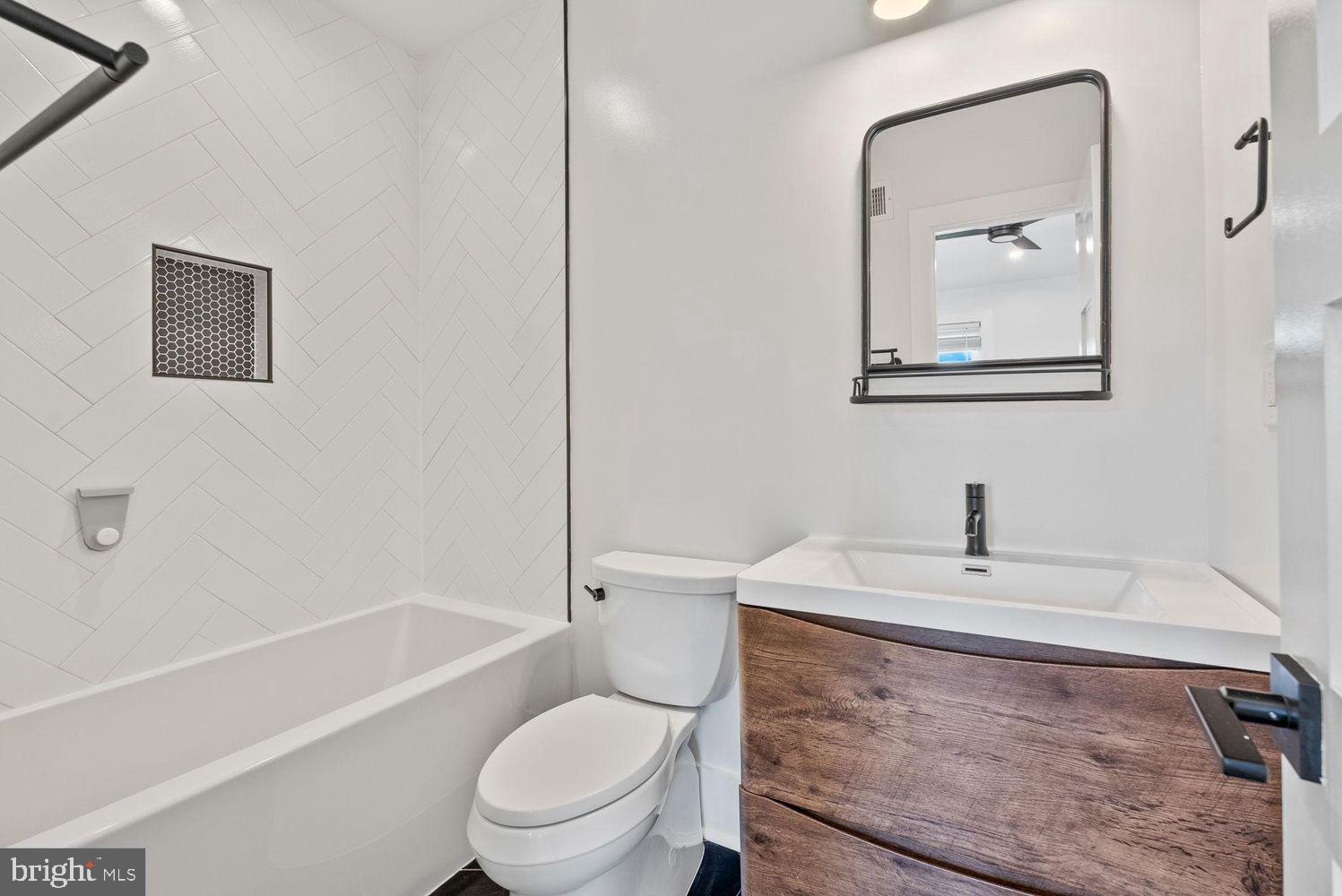 477 Ridge Street Northwest Washington, DC 20001 - Photo 13 of 17 Gallery Image 13