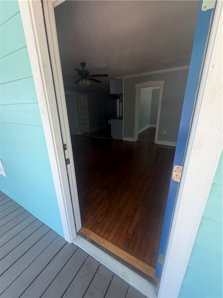 734 South Rife Street Aransas Pass, TX 78336 - Photo 6 of 24 Gallery Image 6