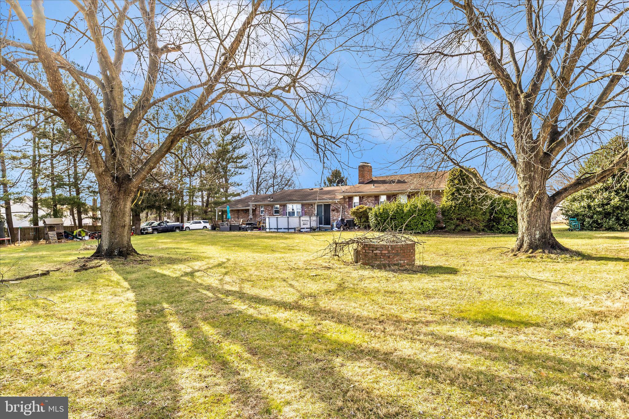 25801 Long Corner Road Gaithersburg, MD 20882 - Photo 11 of 52 a view of a swimming pool with an outdoor space