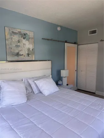 $2,500 | 400 North Riverside Drive, Unit 410, Pompano Beach, FL 33062