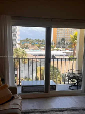 $2,500 | 400 North Riverside Drive, Unit 410, Pompano Beach, FL 33062