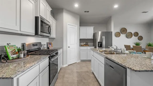 $273,490 | 1617 Marsh Street, Cleburne, TX 76033