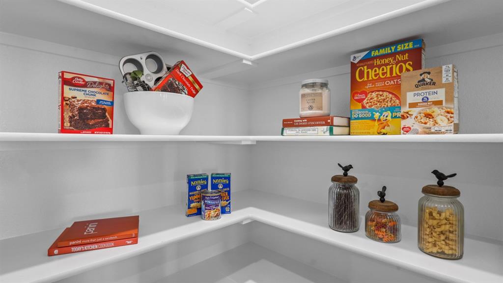 1617 Marsh Street Cleburne, TX 76033 - Photo 6 of 36