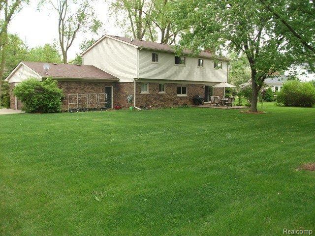 2331 Ulster Road Rochester, MI 48309 - Photo 3 of 19 Back view