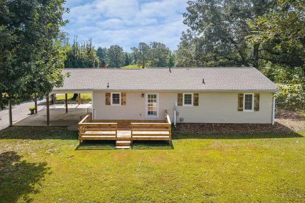 $310,000 | 293 Airport Drive, McMinnville, TN 37110