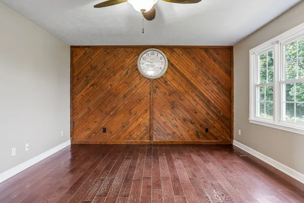 $310,000 | 293 Airport Drive, McMinnville, TN 37110