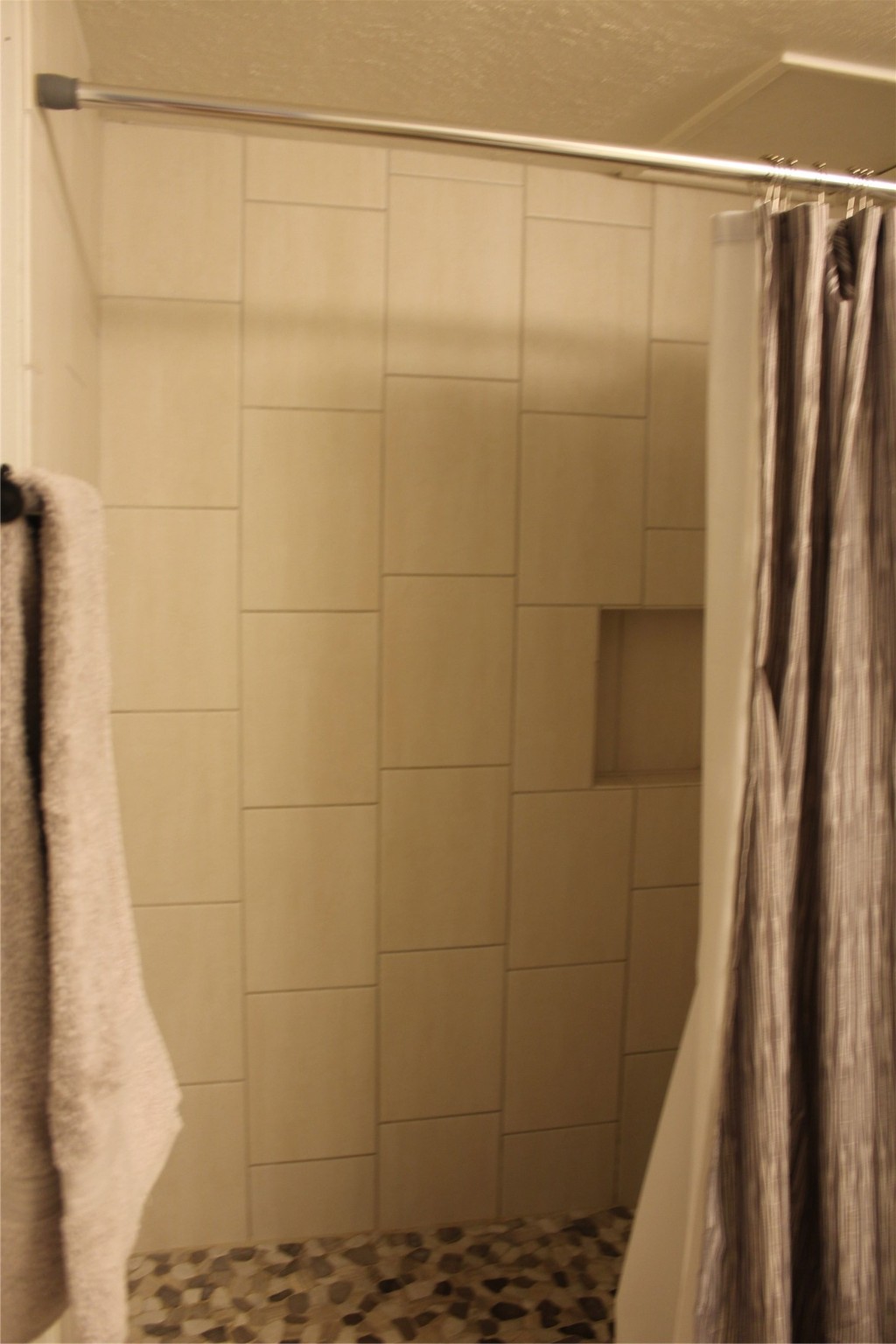 3938 Surfside Boulevard Corpus Christi, TX 78402 - Photo 11 of 21 Bathroom