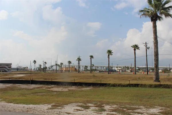 $65,000 | 3938 Surfside Boulevard, Corpus Christi, TX 78402