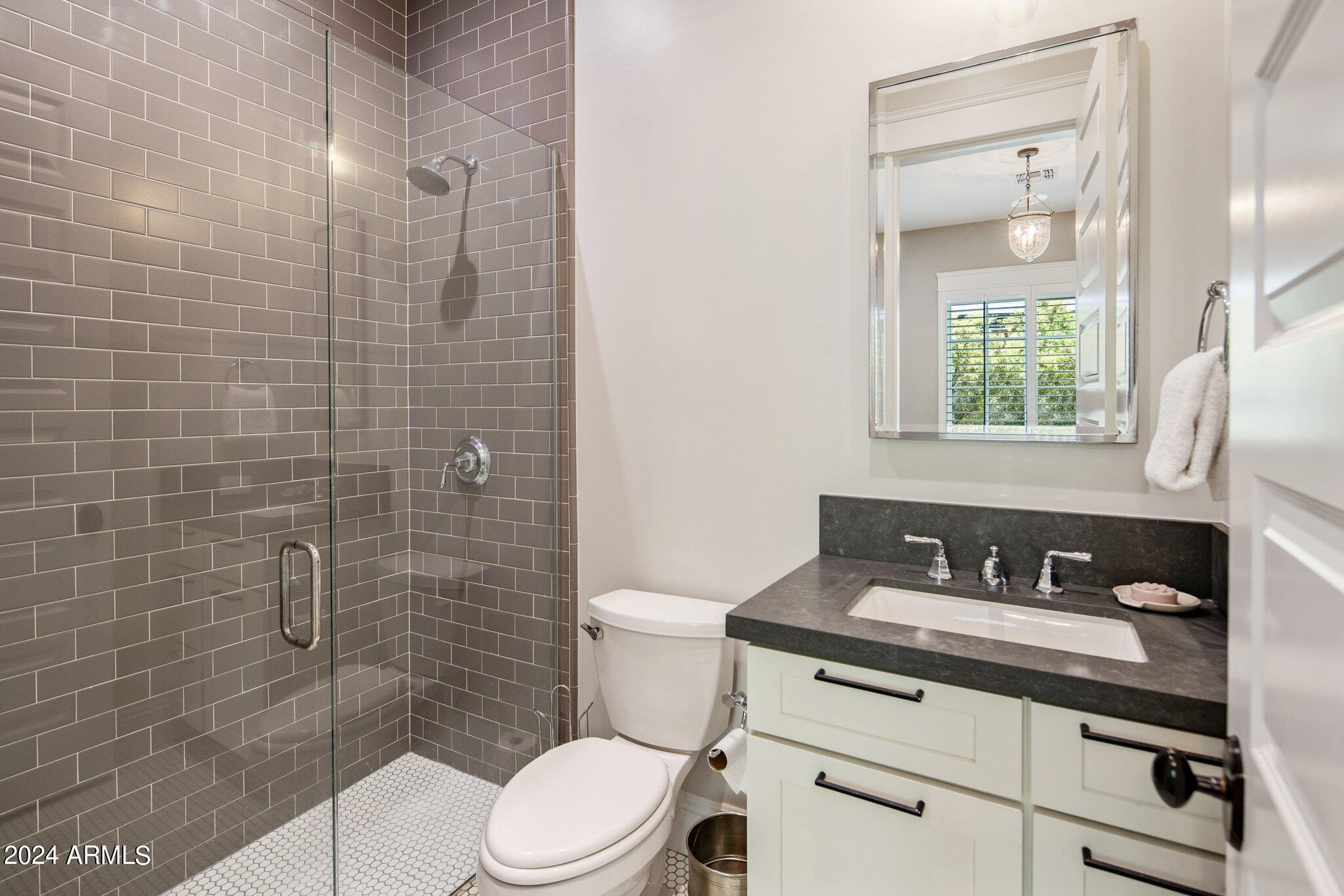 4802 North 46th Street Phoenix, AZ 85018 - Photo 27 of 48 10-web-or-mls-D46A8951