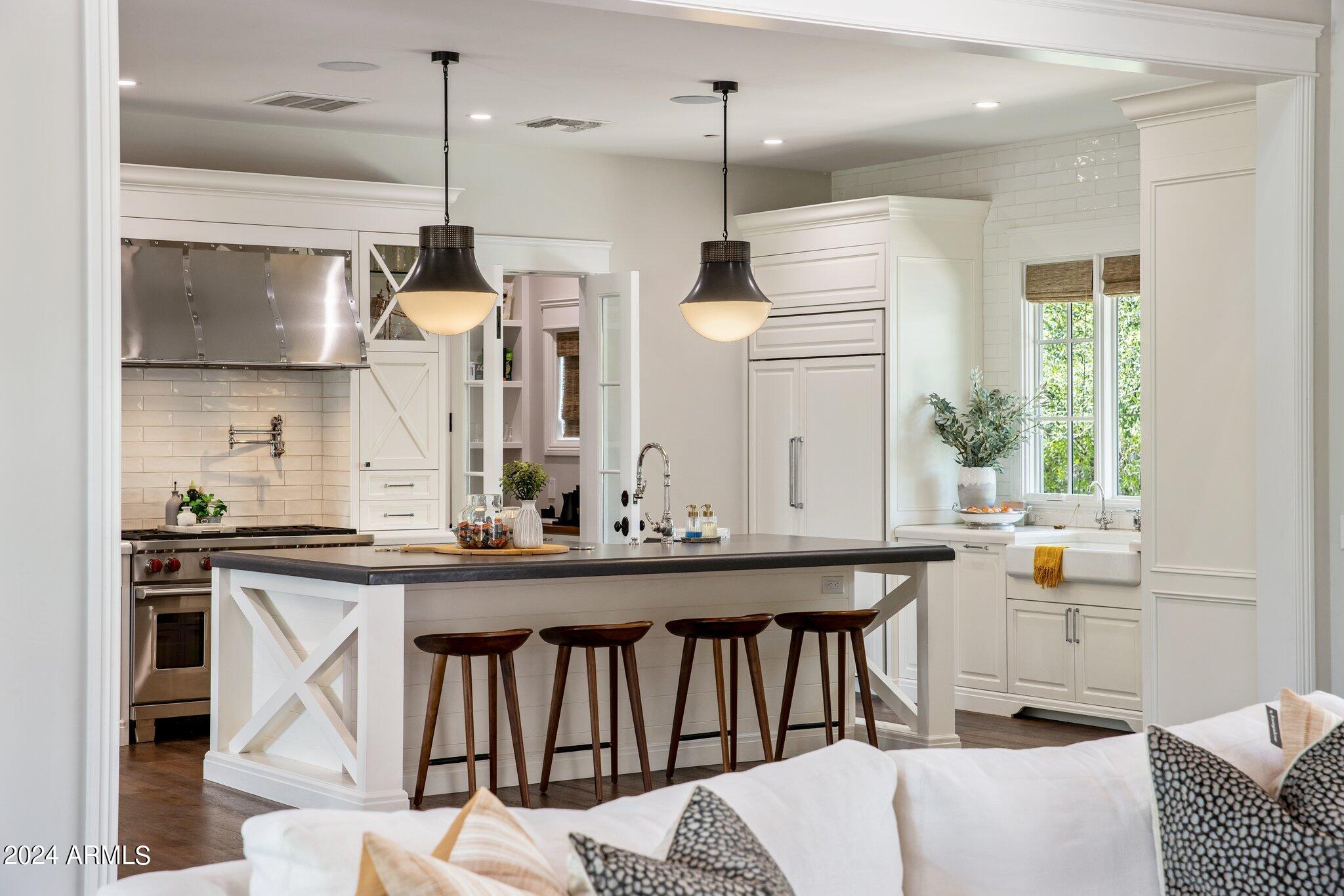 4802 North 46th Street Phoenix, AZ 85018 - Photo 10 of 48 36-web-or-mls-D46A9156