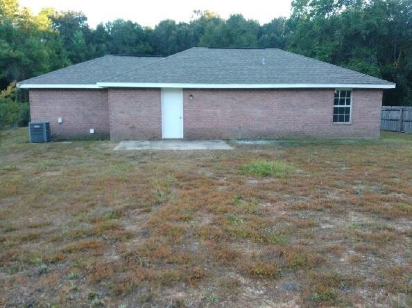 5834 Fairlands Road Milton, FL 32583 - Photo 4 of 12 Gallery Image 4