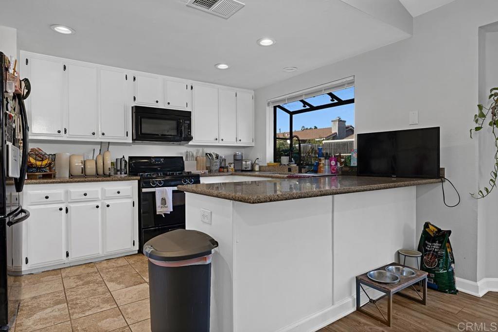 8523 Happy Way South El Cajon, CA 92021 - Photo 6 of 18