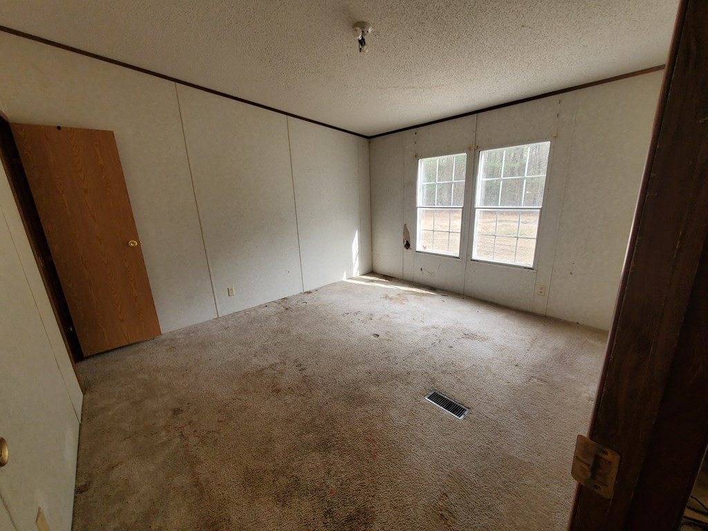 358 Perry Miller Road Kenansville, NC 28349 - Photo 8 of 16 Gallery Image 8