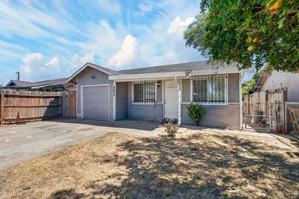 $420,000 | 8008 32nd Avenue, Sacramento, CA 95824