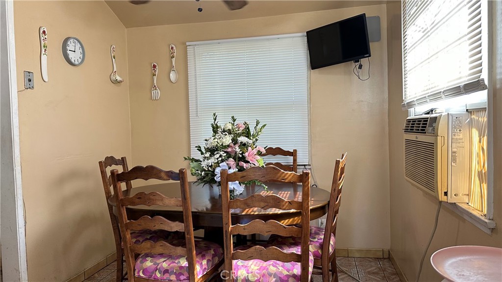 19400 Scroll Street Reseda, CA 91335 - Photo 8 of 22