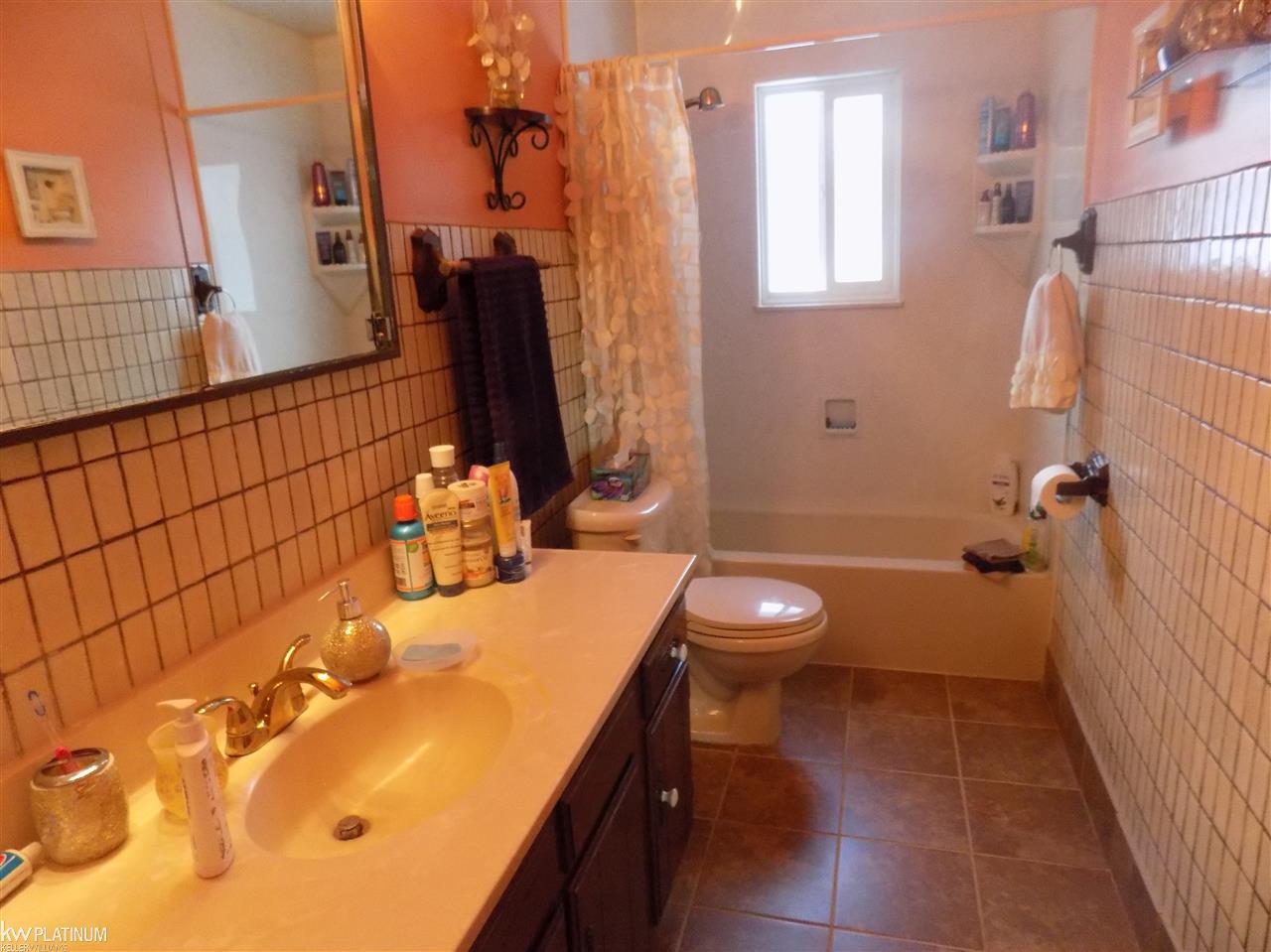 51156 Fairchild Road New Baltimore, MI 48051 - Photo 26 of 32 31341885-25.JPG