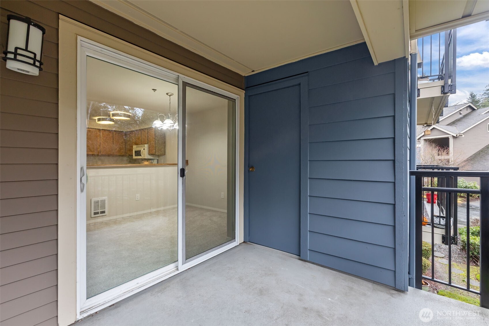 19404 Bothell Way Northeast, Unit B202 Bothell, WA 98011 - Photo 33 of 38 a view of entryway