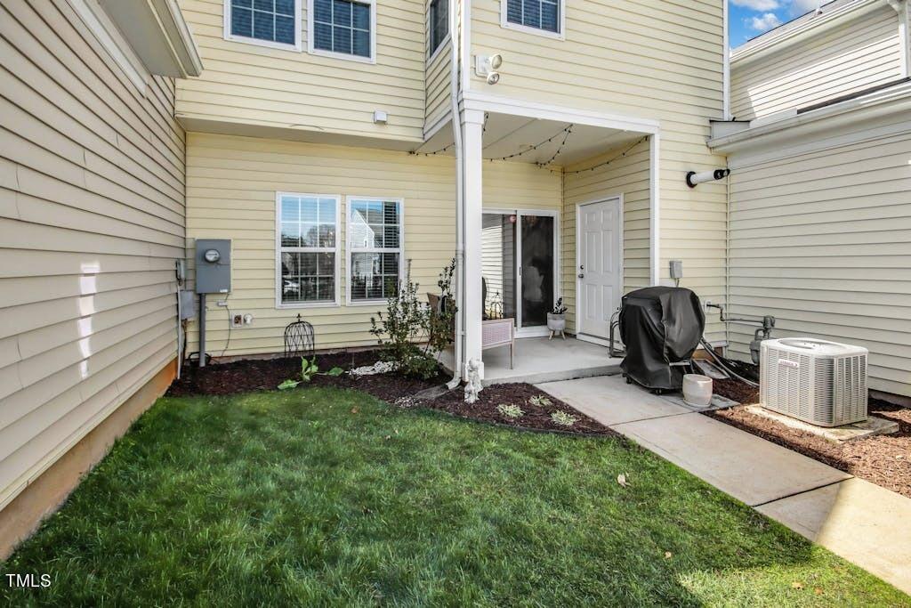 1013 Ileagnes Road Raleigh, NC 27603 - Photo 28 of 37 030-459523-1013_Ileagnes_Road_IMG_3331_H