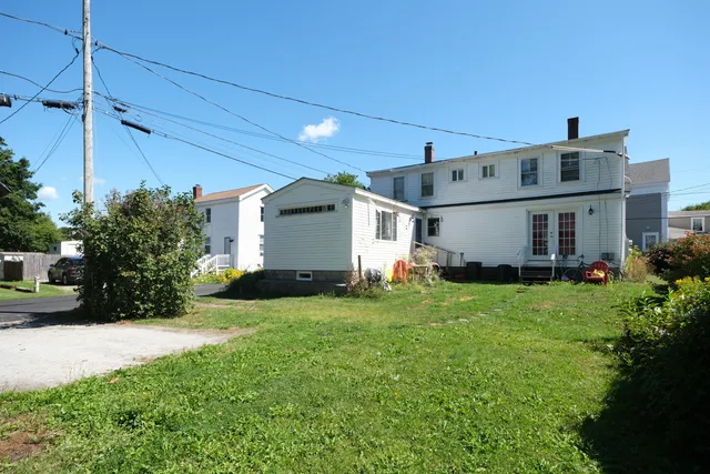 $425,000 | 22 State Street, Rockland, ME 04841