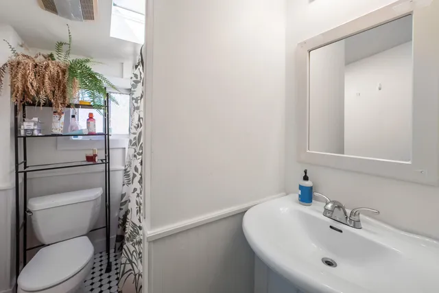 $425,000 | 22 State Street, Rockland, ME 04841