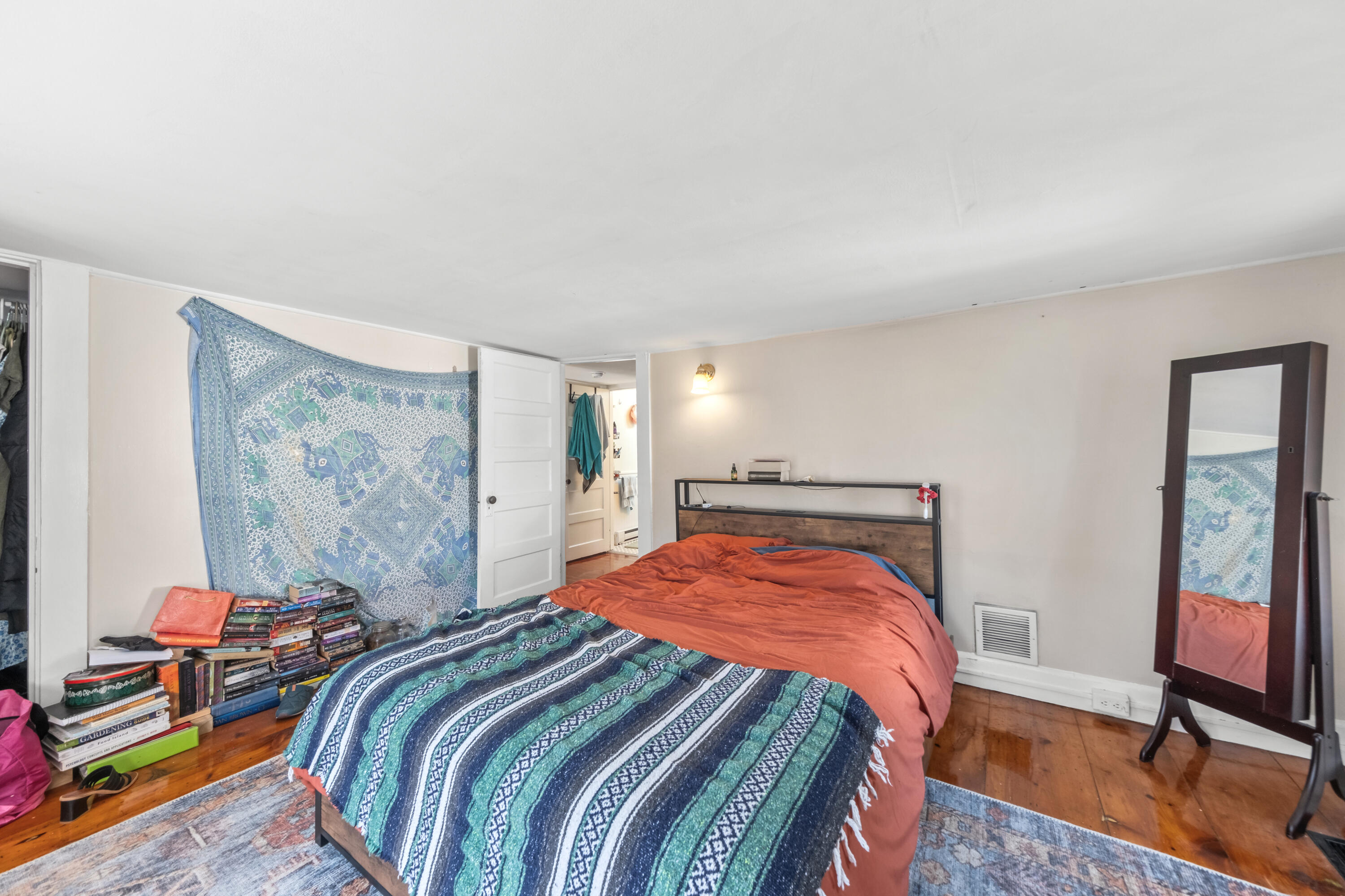 22 State Street Rockland, ME 04841 - Photo 8 of 19 26- 22-24 State Street - Rockland - JAC