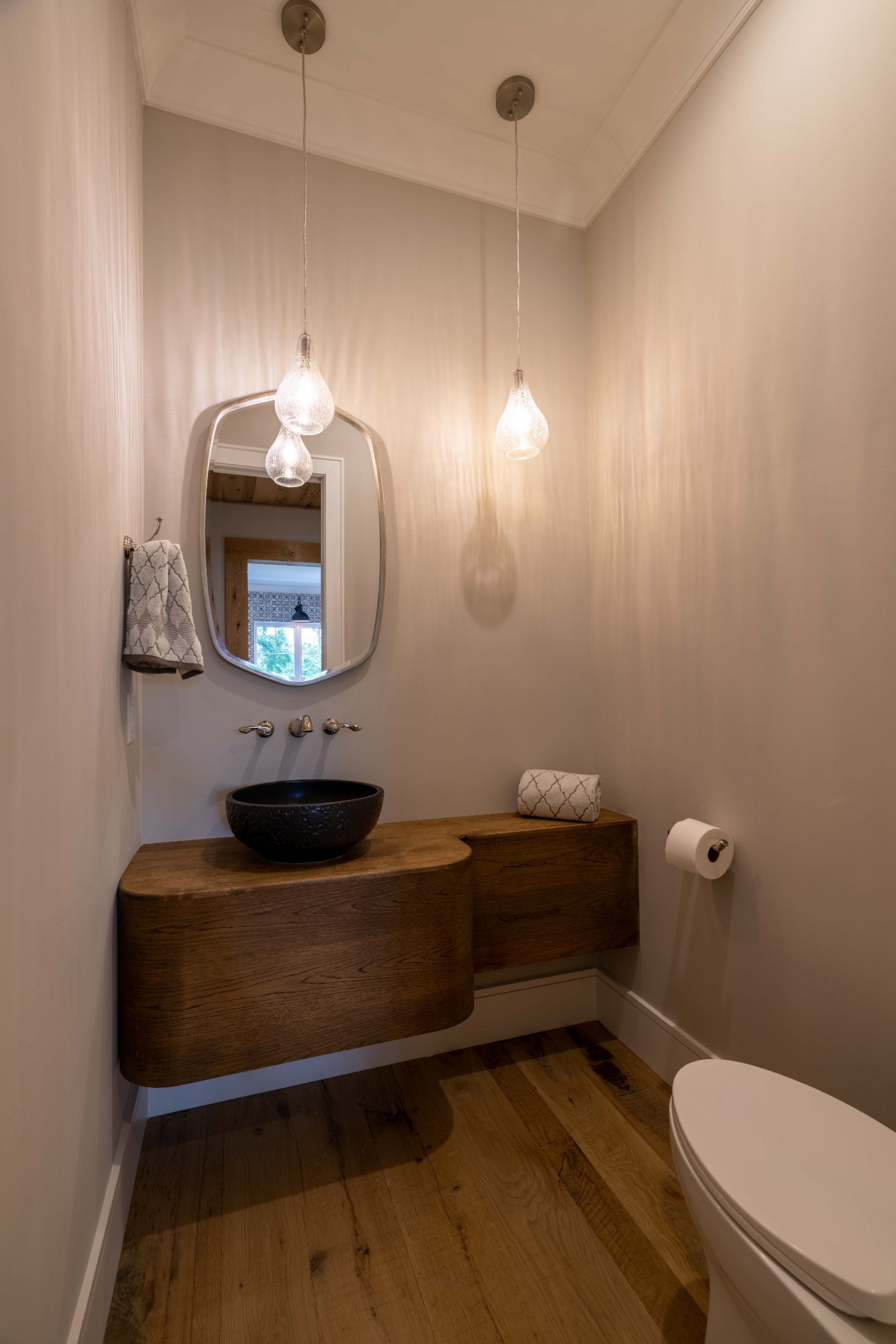 1442 Coleman Road Franklin, TN 37064 - Photo 22 of 63 a bathroom with a toilet a sink and mirror