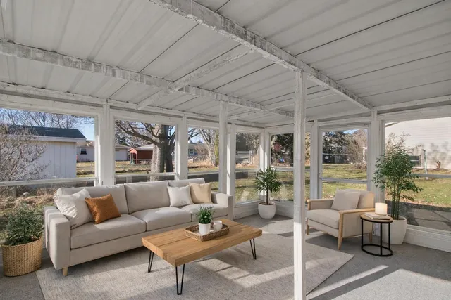 $270,000 | 2315 North Claremont Drive, Janesville, WI 53545