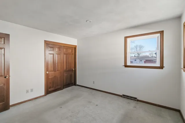 $270,000 | 2315 North Claremont Drive, Janesville, WI 53545