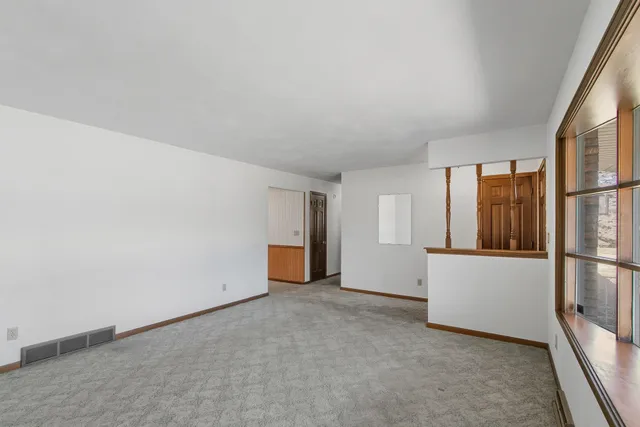 $270,000 | 2315 North Claremont Drive, Janesville, WI 53545