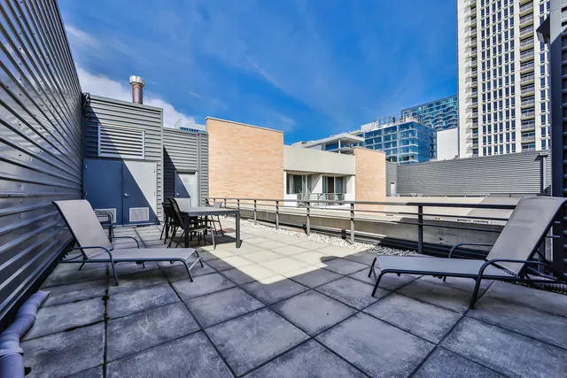 $2,350 | 1440 South Michigan Avenue, Unit 415, Chicago, IL 60605