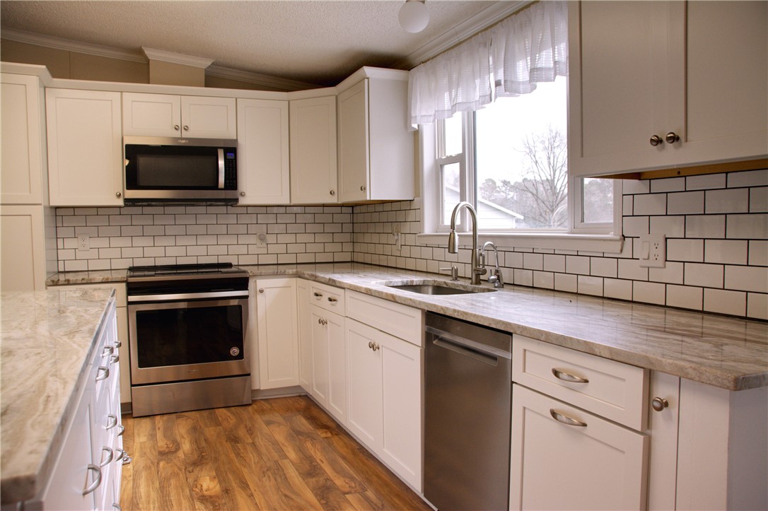 custom kitchen