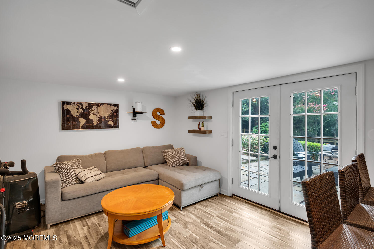 21 Buttonwood Drive Shrewsbury, NJ 07702 - Photo 29 of 86 21 Buttonwood Dr Shrewsbury NJ-large-042