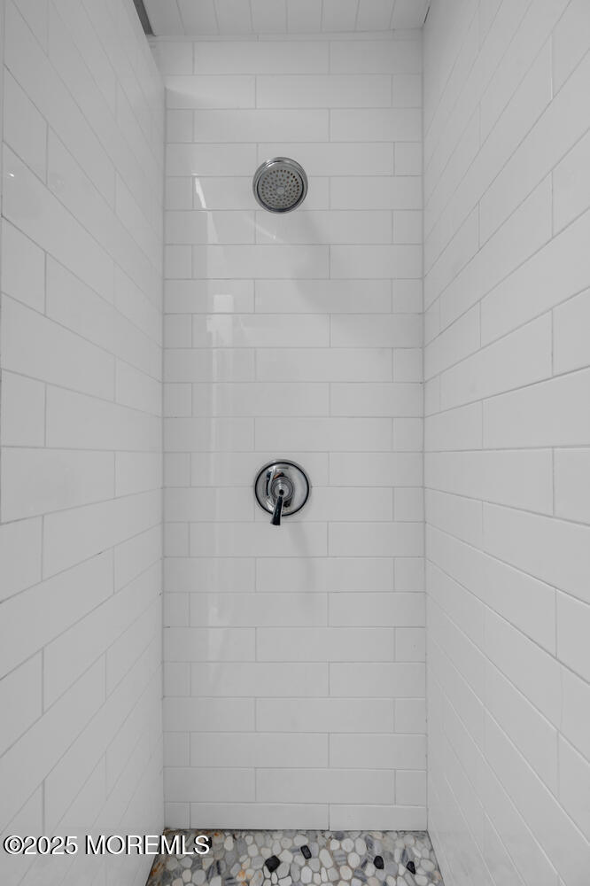 21 Buttonwood Drive Shrewsbury, NJ 07702 - Photo 41 of 86 21 Buttonwood Dr Shrewsbury NJ-large-065