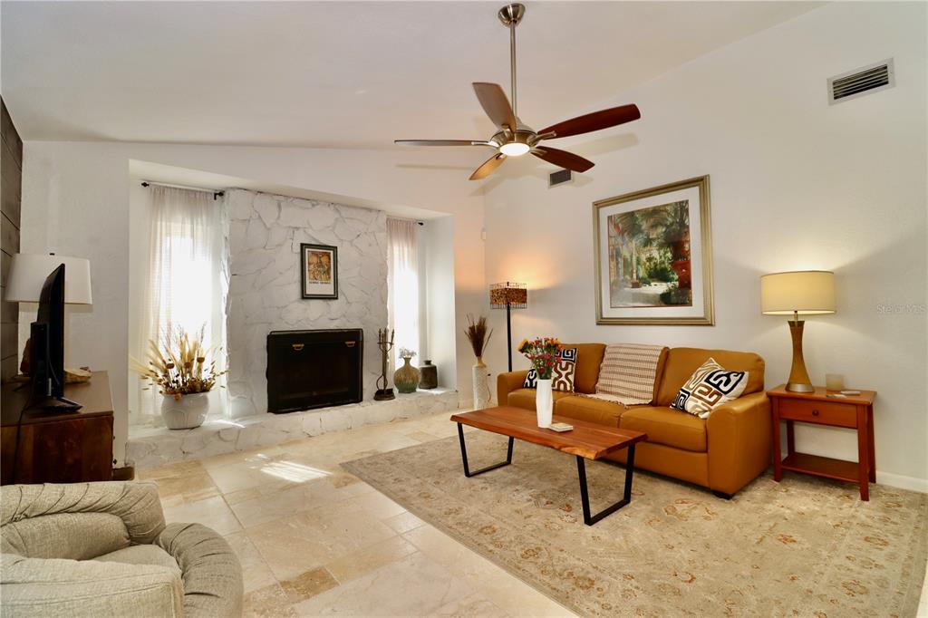 9200 Walsingham Road Largo, FL 33773 - Photo 12 of 41 Gallery Image 12