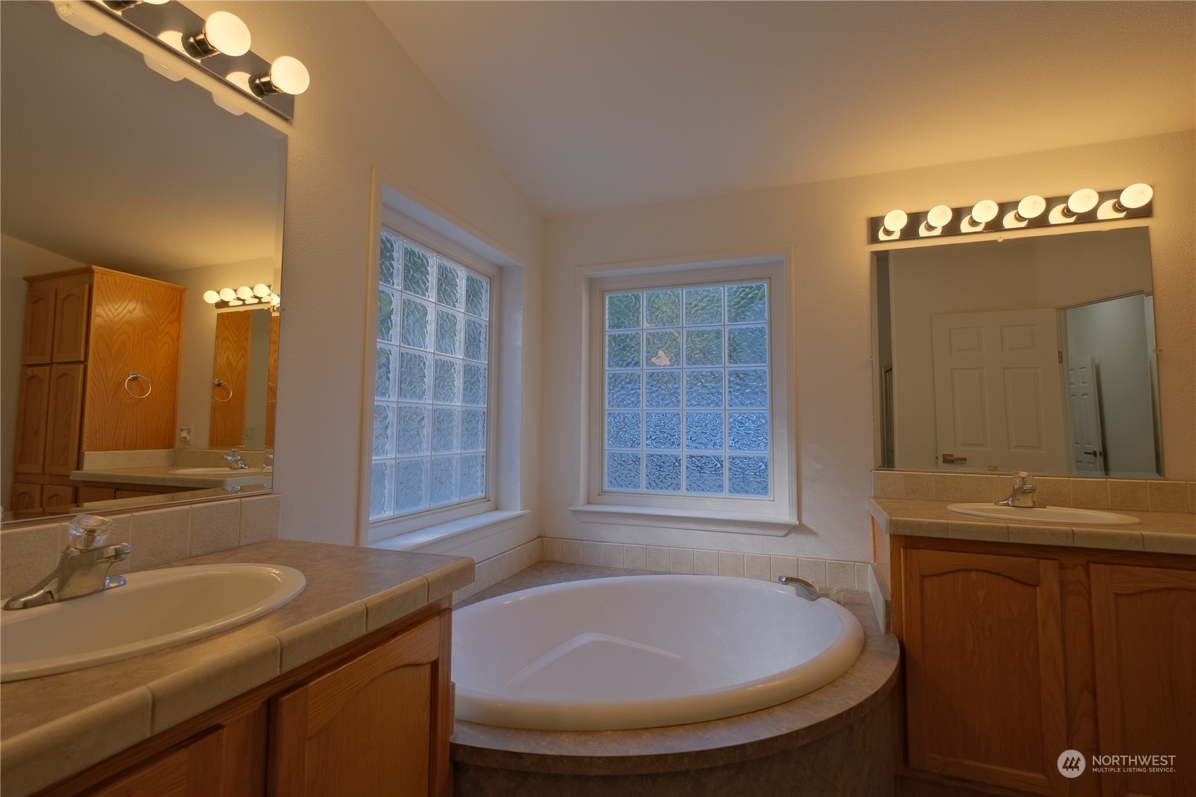 3900 Southeast Sedgwick Road Port Orchard, WA 98366 - Photo 24 of 29 Gallery Image 24
