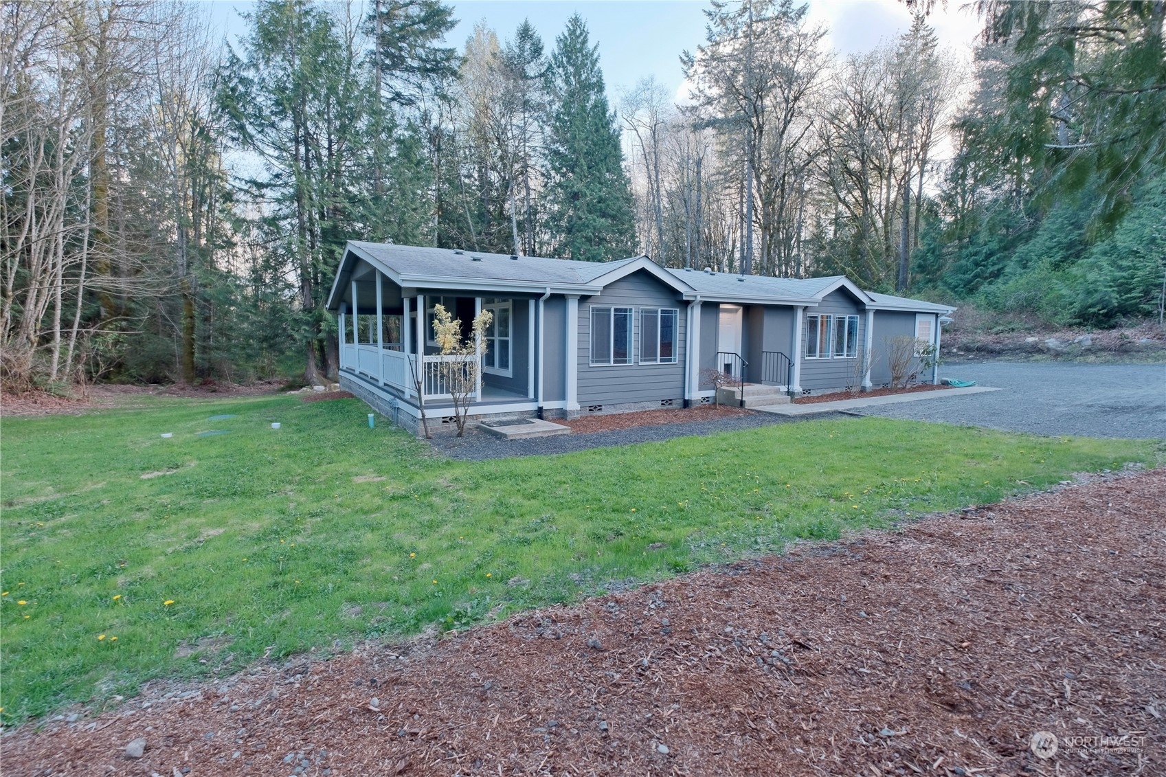 3900 Southeast Sedgwick Road Port Orchard, WA 98366 - Photo 4 of 29 Gallery Image 4
