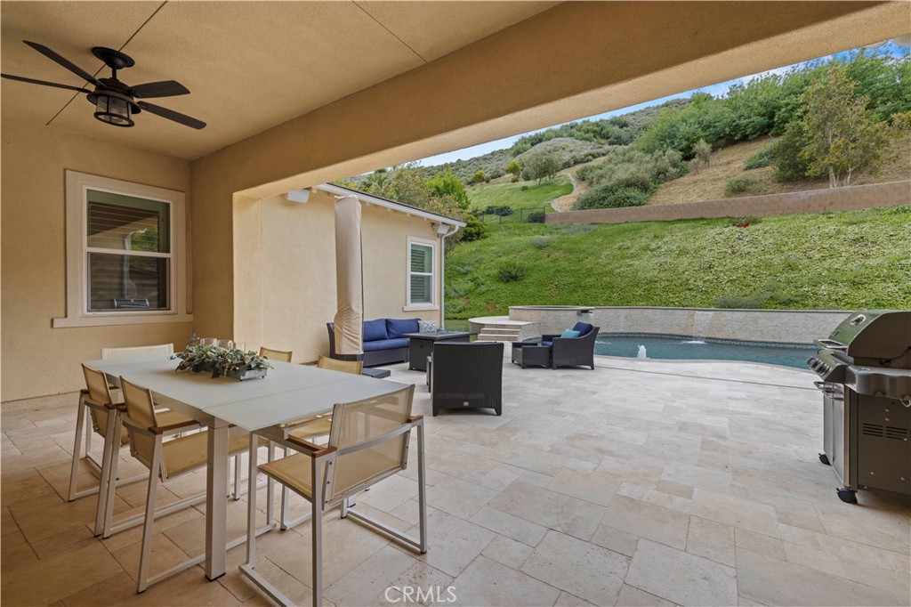 24949 Old Stone Way Stevenson Ranch, CA 91381 - Photo 87 of 111