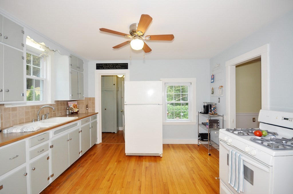 24 Joyce Road Medford, MA 02155 - Photo 12 of 29 Gallery Image 12