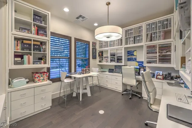 $2,100,000 | 12544 Claymore Highland Avenue, Las Vegas, NV 89138