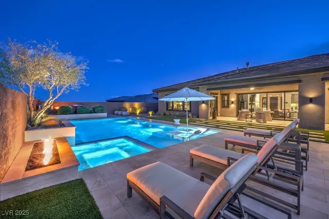 $2,100,000 | 12544 Claymore Highland Avenue, Las Vegas, NV 89138