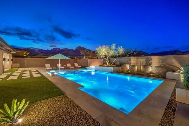 $2,100,000 | 12544 Claymore Highland Avenue, Las Vegas, NV 89138