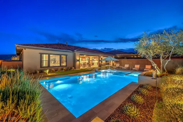 $2,100,000 | 12544 Claymore Highland Avenue, Las Vegas, NV 89138